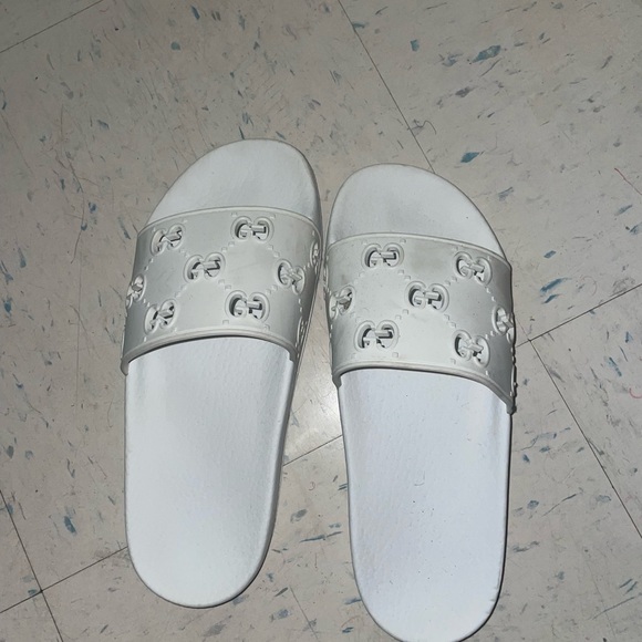 Gucci slides - Picture 2 of 5